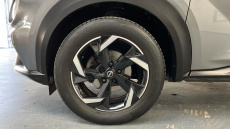 Nissan Juke 1.0 DiG-T 114 N-Connecta 5dr DCT Petrol Hatchback